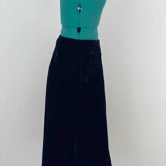 SOLD velvet midi skirt by Charter Club Size 12 - Picture 10 of 11